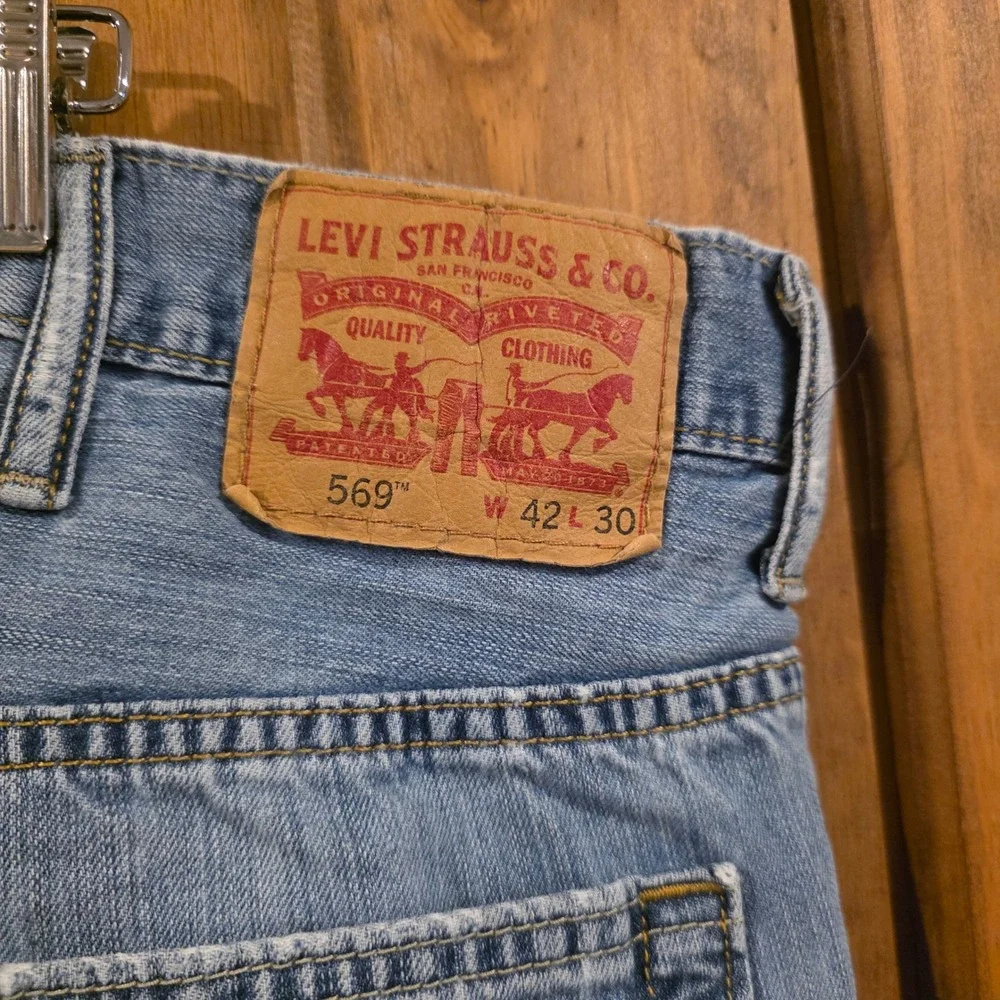 Levi 569 Loose Straight Jeans Mens 42x30 Light‎ Wash Blue Good Denim Pants